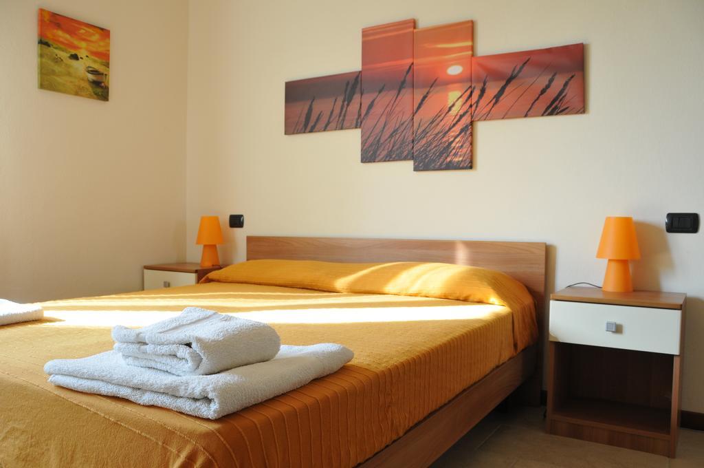 Appartamento Lago Peschiera del Garda Habitación foto