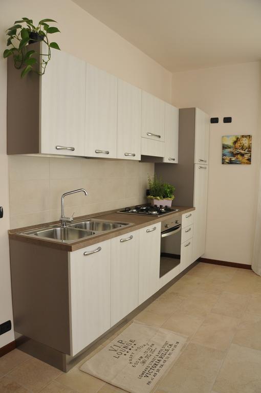 Appartamento Lago Peschiera del Garda Habitación foto
